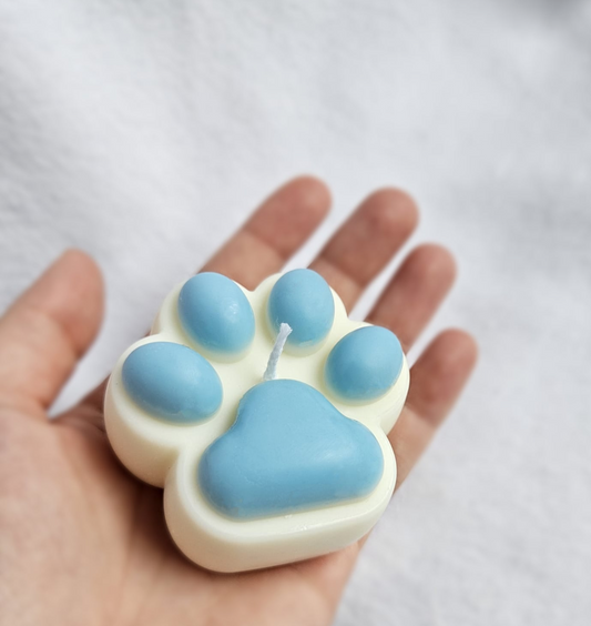 Dog paw candle