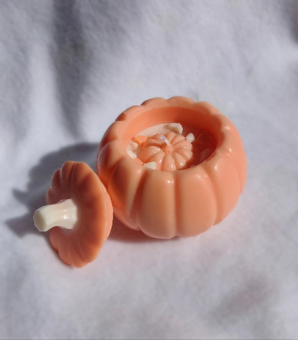 Surprise Pumpkin Candle - Autumn